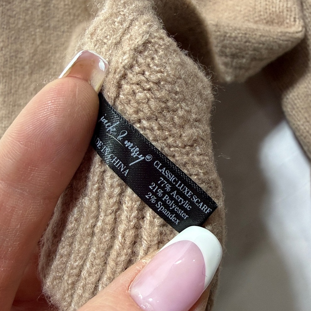 Jack and missy winter scarf - Picture 3 of 6